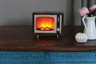 Șemineu modern cu imitație de flacăra LED sub formă de televizor - 21 x 18 cm - HOMESTYLING