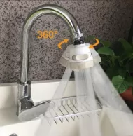 Accesoriu pe robinet pentru reducerea fluxului de apă 